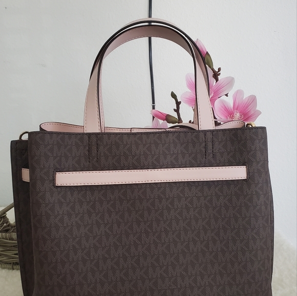 Michael Kors Emilia Purse Set Brown & pink Set - Picture 4 of 10